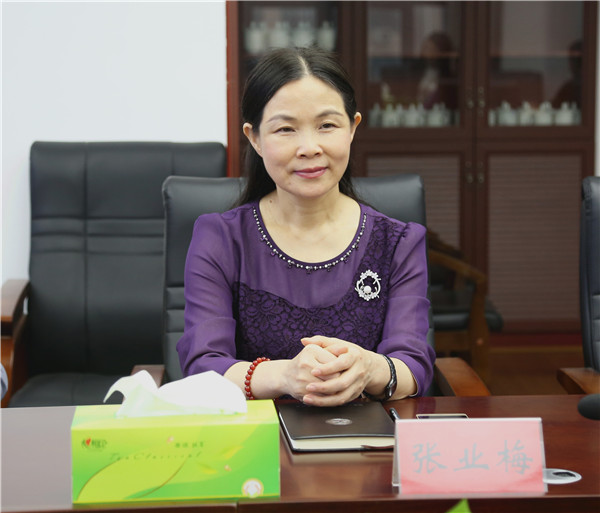 张主席讲话.jpg