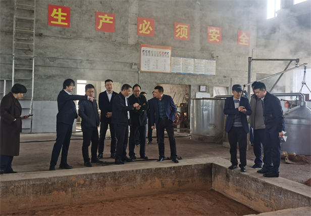 考察沅陵酒业.jpg