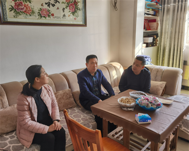 走访慰问2.jpg