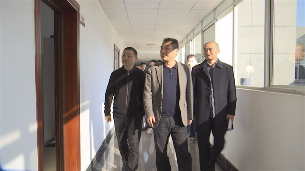 走访照片.jpg