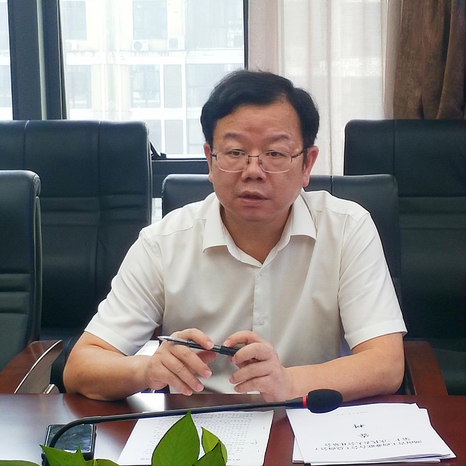 余书记讲话.jpg